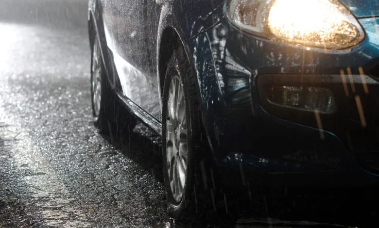 ශ්රී ලංකාවේ වැසි සමයේදී ඔබේ වාහනය නඩත්තු කරන්නේ කෙසේද? feature image