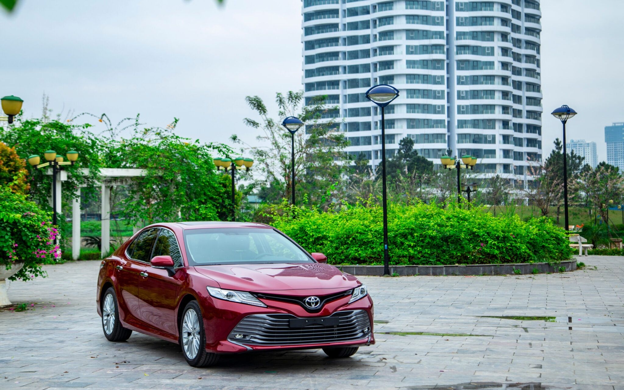 Signs That the Toyota Camry 2025 Will Be an All-New Design feature image