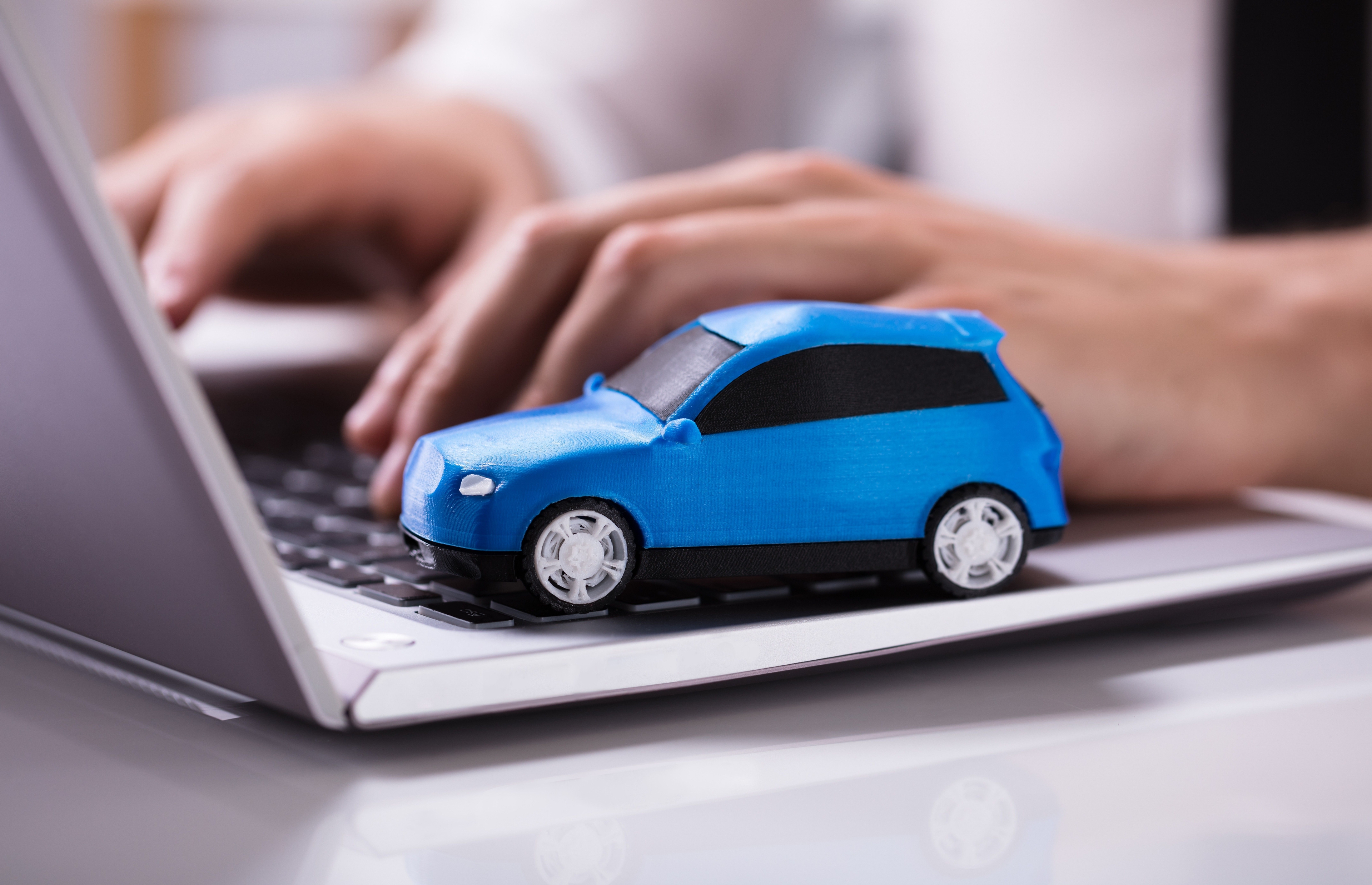 Advantages and Disadvantages of Car Insurance feature image
