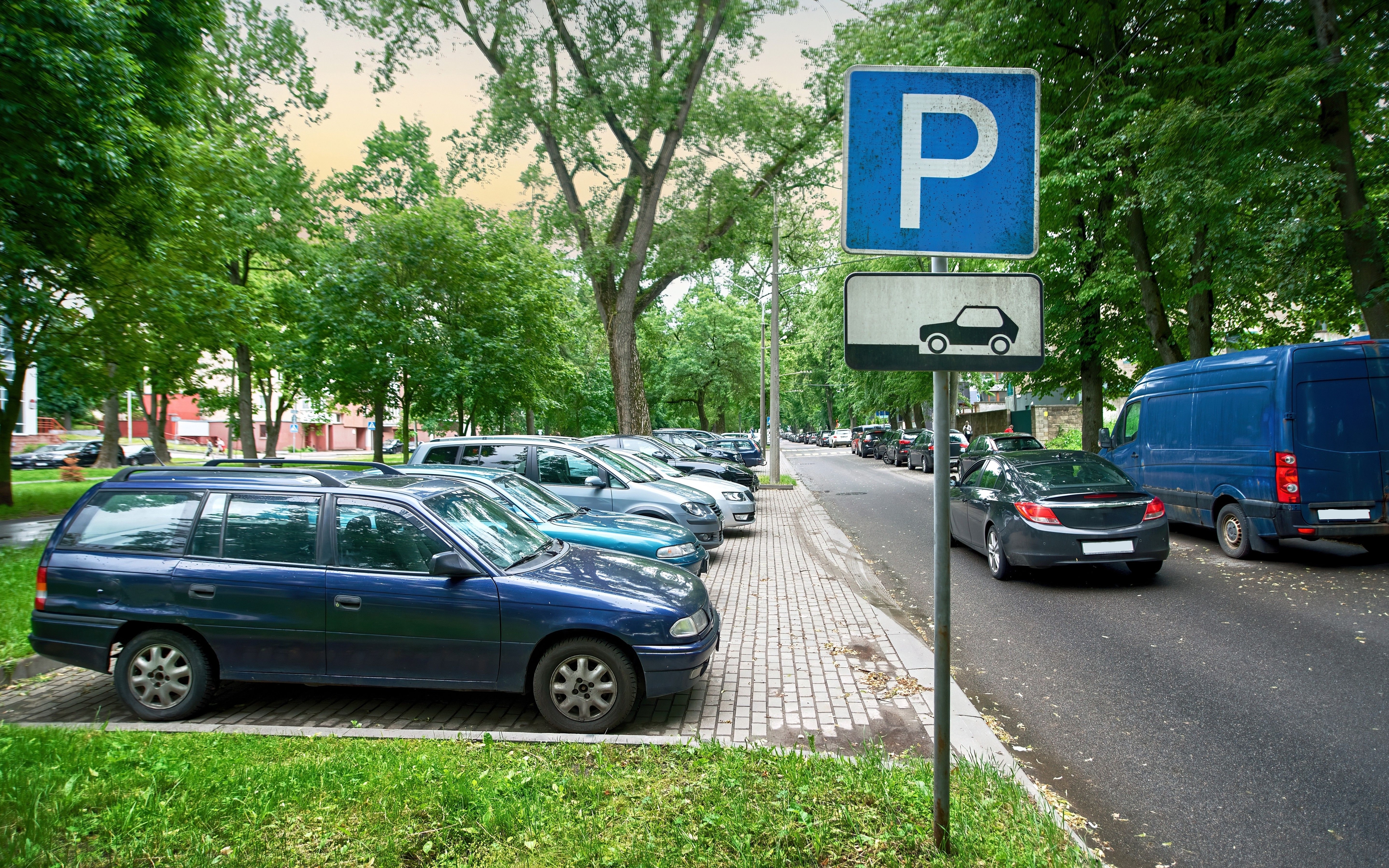 Let's Park a Car Properly feature image