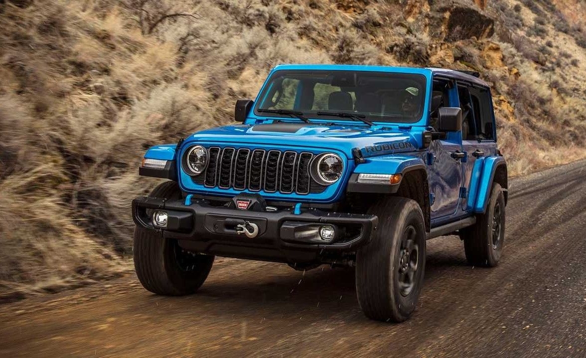 Jeep Wrangler EV 2028 දී එළිදැක්වීමට නියමිත අතර, නව මධ්යම ප්රමාණයේ ට්රක් රථ 2027 දී පැමිණේ feature image