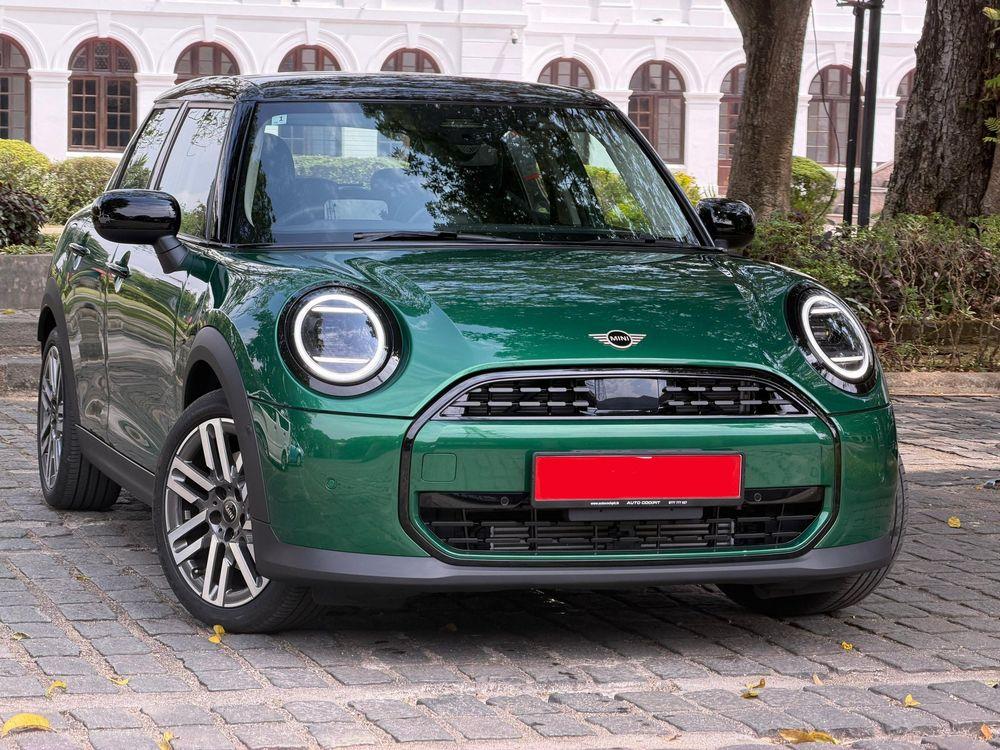 new-project.title-alts.detail.image-gallery.alt