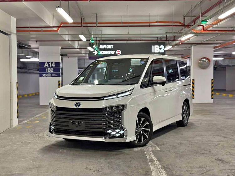 Toyota Voxy 2025