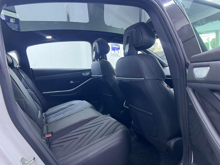 new-project.title-alts.detail.image-gallery.alt