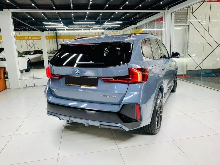 new-project.title-alts.detail.image-gallery.alt