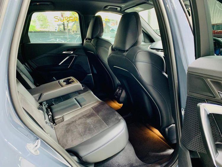 new-project.title-alts.detail.image-gallery.alt