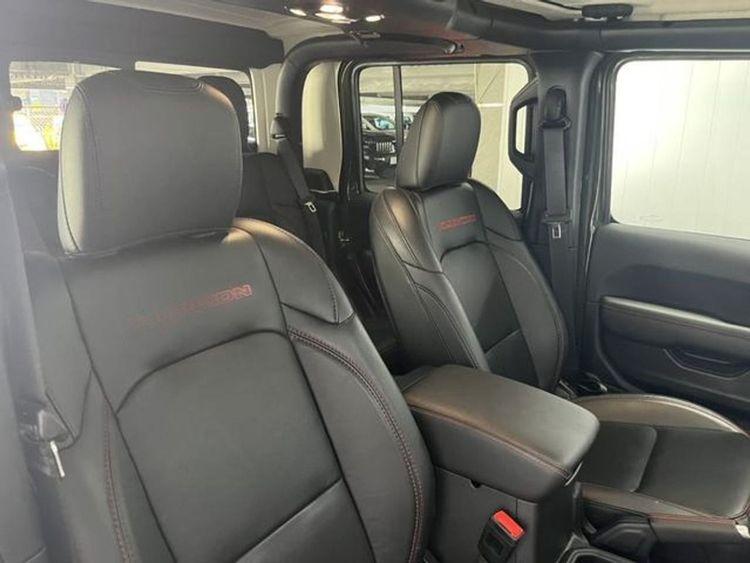 new-project.title-alts.detail.image-gallery.alt