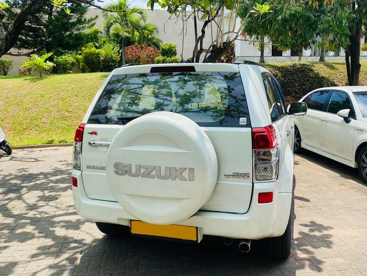 new-project.title-alts.detail.image-gallery.alt