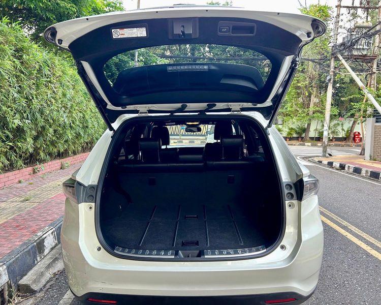 new-project.title-alts.detail.image-gallery.alt