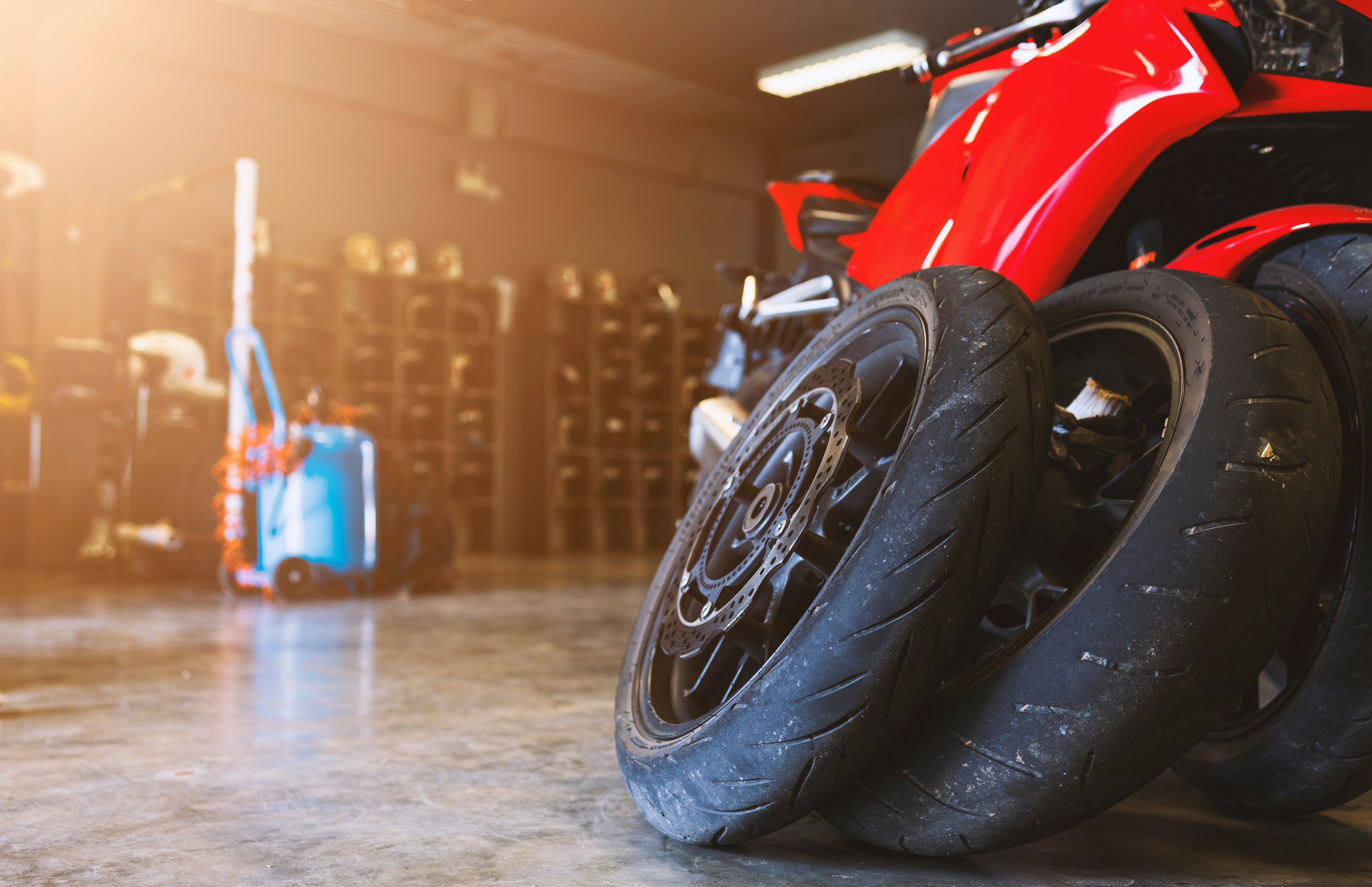 Essential Tips for Knowing When to Change Your Bike Tyres feature image