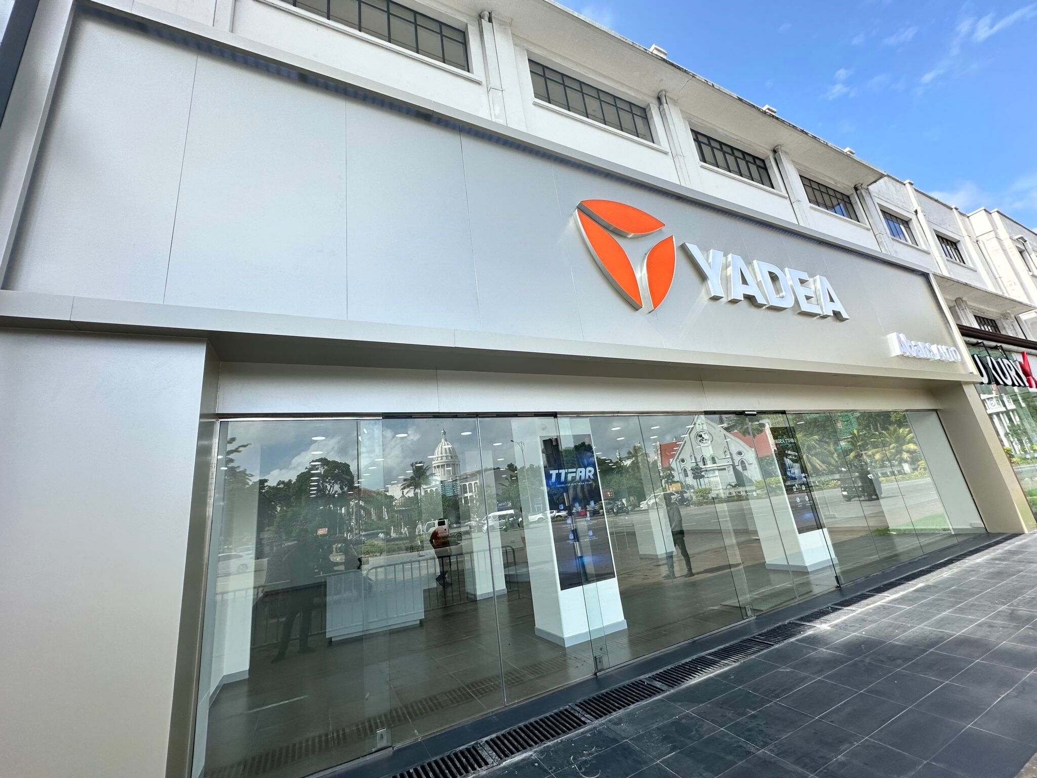 Yadea Abans Auto Flagship ප්රදර්ශනාගාරය විවෘත කිරීම ලබන සතියේ feature image